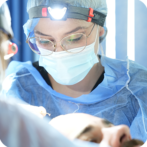Sapphire FUE Transplant Flokësh